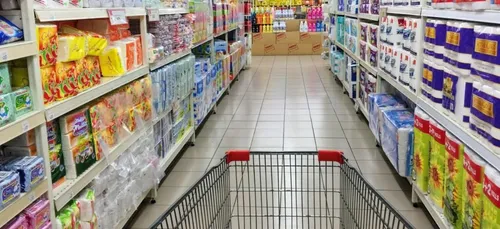 Jour d’après : des supermarchés vont tester le sens unique pour...