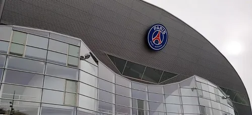 Football : le PSG officiellement sacré champion de Ligue 1,...