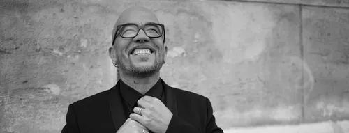 Pascal Obispo et une autre artiste française bien connue en concert...