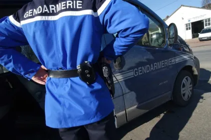 En garde à vue après la mort de sa compagne