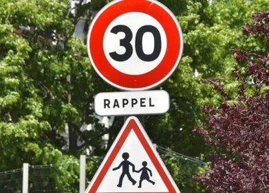 Coup d'accélérateur pour la zone 30 à Reims