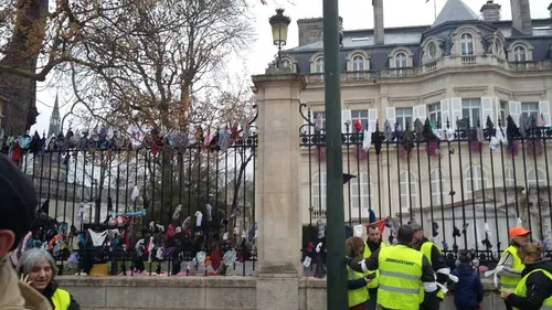 Succès pour l'opération "envoie ton slip à l'Elysée"
