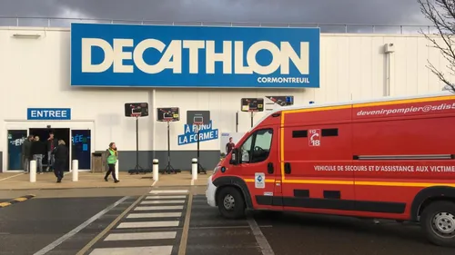 Le tireur a pris le bus avec son arme