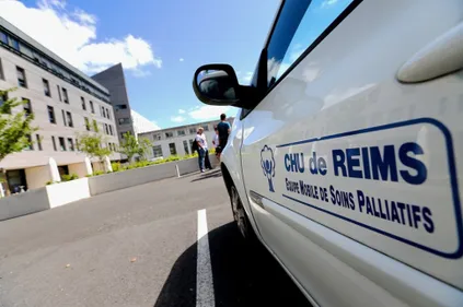 Affaire Vincent Lambert : le médecin annonce l'arrêt des traitements