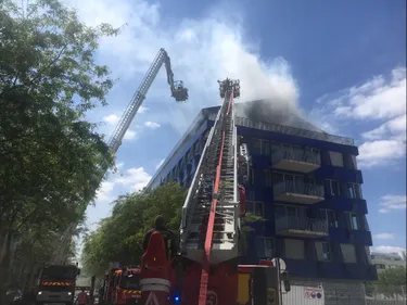 Impressionnant incendie à Reims