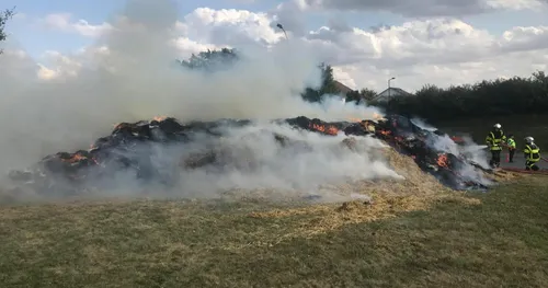 6 tonnes de pailles parties en fumée.