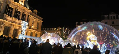 Encore 2 Noëls dans les bulles à Troyes.
