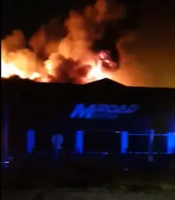 Un magasin de motos ravagé par un incendie