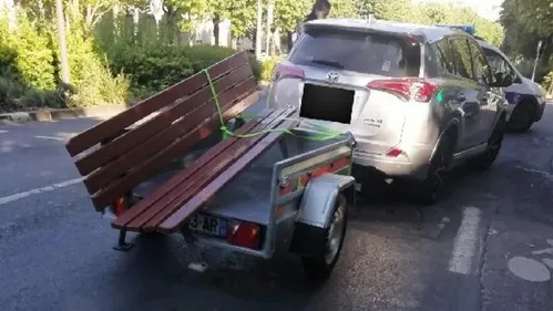 "L'amour n'a pas de prix, mais le mobilier urbain a un coût"