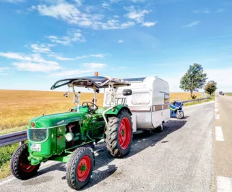 Un homme intercepté au volant d'un tracteur-caravane