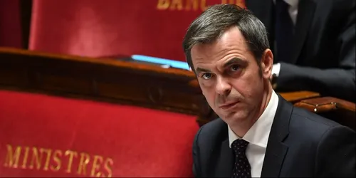 "J'invite les Français à porter un masque dans tous les lieux clos...