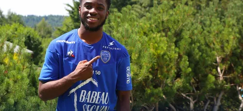 Levi Lumeka rejoint l'Estac