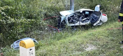 Une voiture prend feu: son conducteur dans un état grave