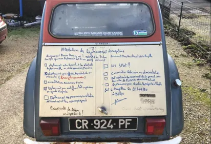 Sa voiture lui sert d'attestation