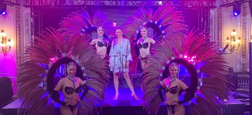 Clara Morgane, nouvelle guest du Kabaret de Tinqueux