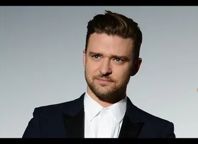 Un fan incontrôlable frappe Justin Timberlake en plein tournoi de...