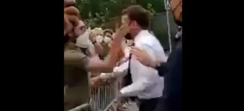 (VIDEO) Emmanuel Macron giflé en déplacement dans la Drôme : deux...