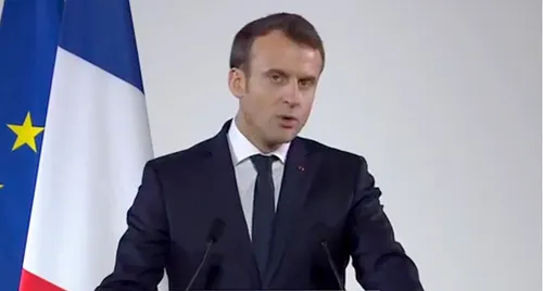 Emmanuel Macron annonce la fermeture des crèches, écoles, collèges...