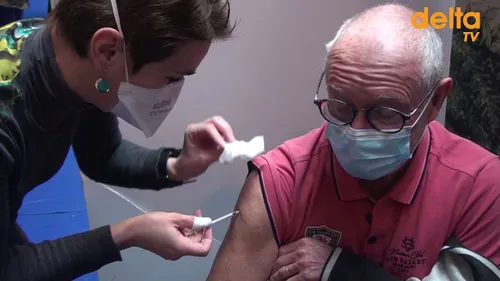 On vaccine à grande échelle à Sportica