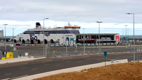 Trafic interrompu hier soir au Port de Calais