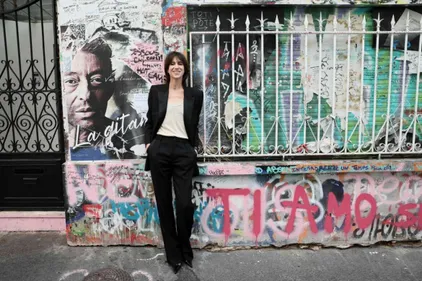 Face au succès de son ouverture, la Maison Gainsbourg va vendre des...