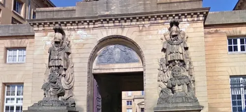 DIRECT. Ouverture du 5ème procès dans l'affaire du double meurtre...