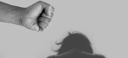 Violences conjugales : le bracelet anti-rapprochement lancé ce...