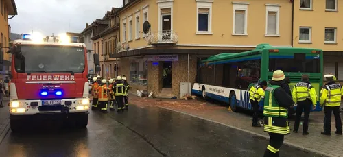 ACCIDENT | UN BUS FOU A EBERBACH (BADE-WURTEMBERG)