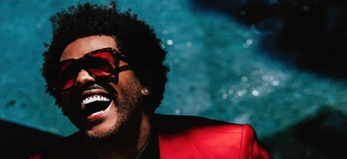 NOUVEL EXPLOIT POUR THE WEEKND