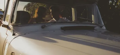 Faire l’amour ou conduire, un couple n’a pas voulu choisir !