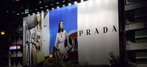 Accusé de « black face », Prada retire son singe noir avec de...