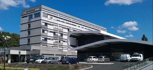 CHU d’Angers : les soignants tournent le dos à la directrice