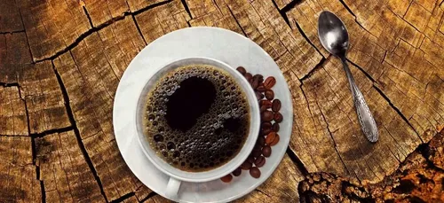 Une tasse de café servie avec un vrai nuage de pluie, ça vous dit ?...
