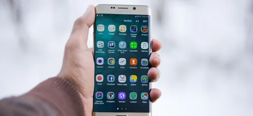 Une application capable de déshabiller virtuellement les femmes...