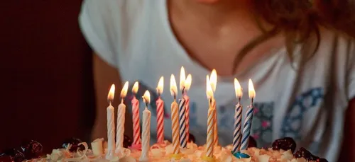 Elle commande un gâteau "Vaiana" et reçoit un dessert "marijuana"...