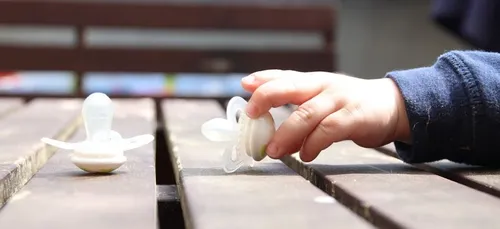 Découvrez l'astuce miracle pour que votre enfant lâche sa tétine !