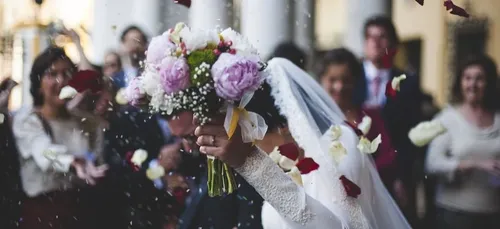 La photo de leur mariage devient virale sur la toile à cause du...