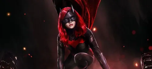 Batwoman : voici la nouvelle héroïne de la saison 2 !