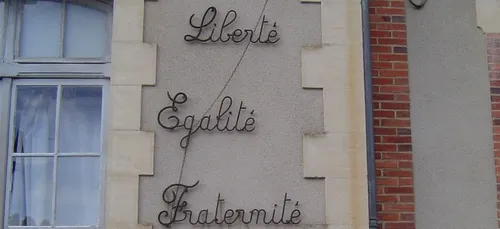 Samuel Paty : toutes les écoles lui rendront hommage le 2 novembre