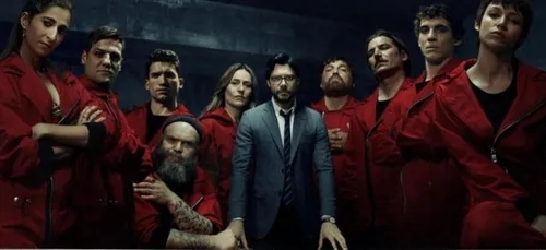 "La Casa de Papel" : les images du tournage de la saison 5 révèlent...