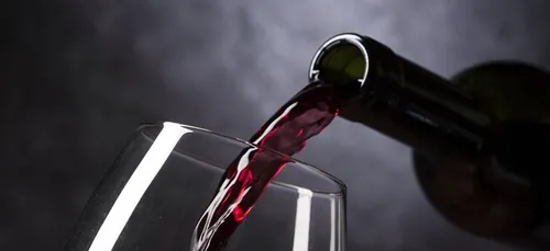 Un restaurant sert par erreur une bouteille de vin à 2000 dollars !