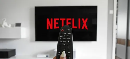 Netflix : le créateur de "Black Mirror" prépare un documentaire sur...