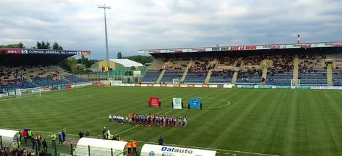 Football : la Berrichonne Châteauroux, dernière de Ligue 2, reprise...