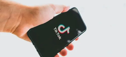 Blackout Challenge : le défi à l’origine de la mort d’une fillette...