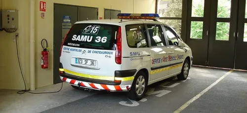 Châteauroux : un adolescent grièvement blessé dans un accident de moto