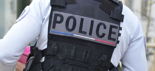 Angers : un automobiliste percute accidentellement la terrasse d’un...