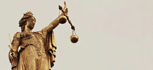 Orléans : un père jugé pour avoir menacé de brûler son fils