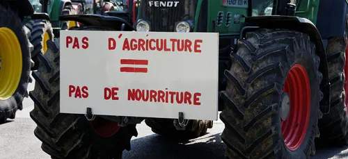 Charente : des agriculteurs vérifient les produits chez les...