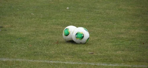 Un joueur de football suspendu pour avoir frappé un arbitre à Angers