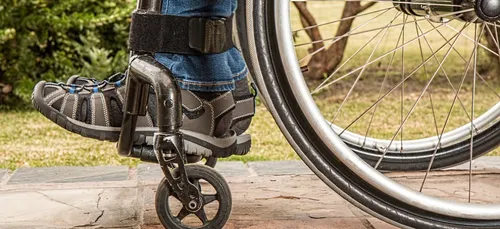 Charente : ayant la tutelle de son frère handicapé, elle lui...